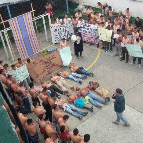 Presos en desobediencia civil en La Picota.